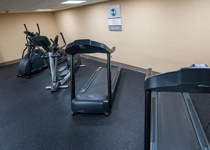 Clarion Hotel Detroit Metro Airport